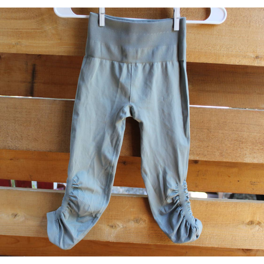 Lululemon Capri Leggings with Ruched Sides